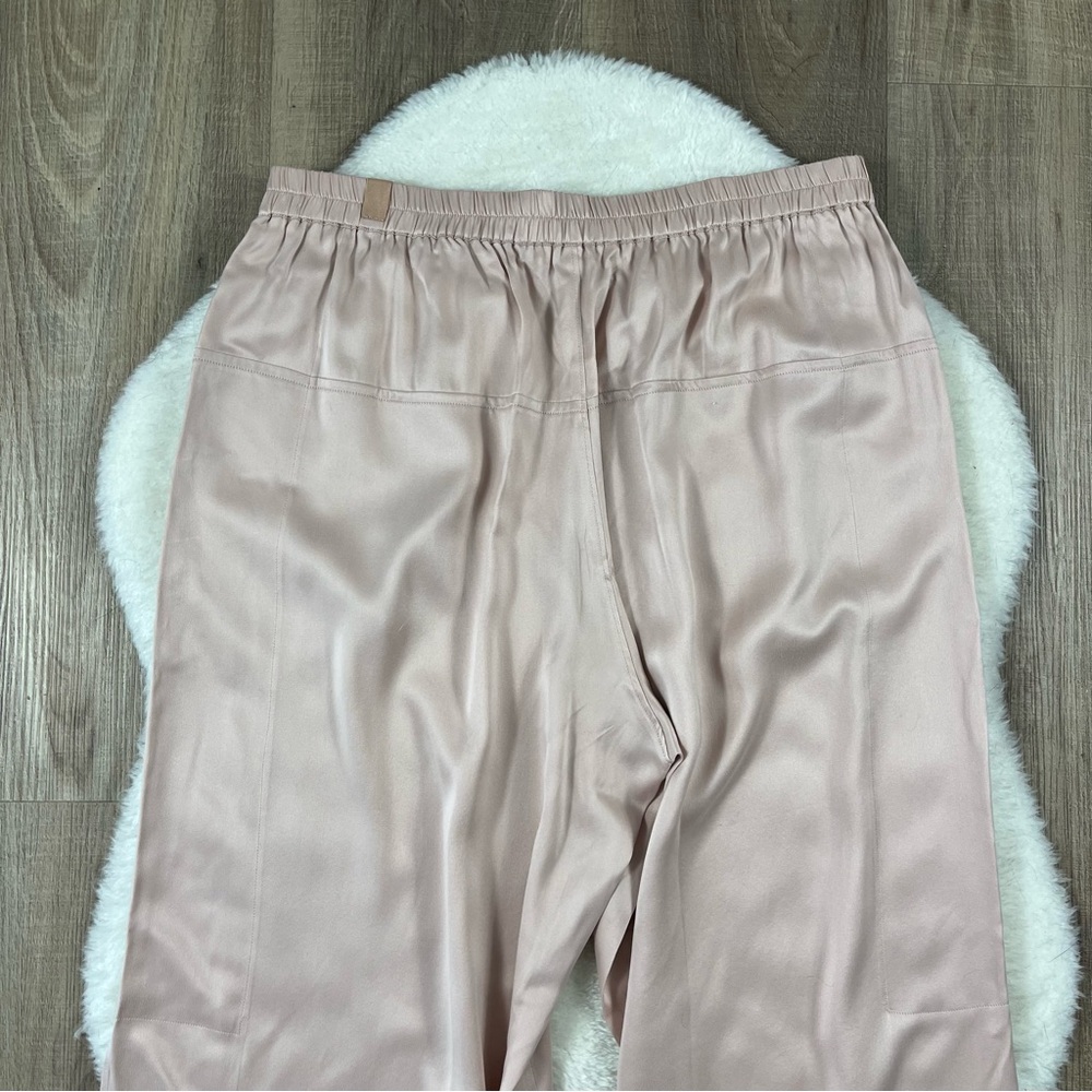 Lunya Washable Silk Tee Pant pajama Set - Picture 11 of 12